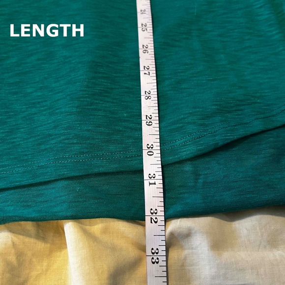 NEW PHOTOS! TOP, ¾ SLEEVE, LINEN BLEND, DEEP EMERALD, SIZE 4X, VEE NECK, SIDE - Picture 8 of 11